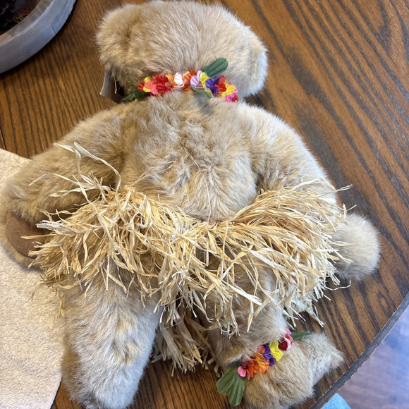 Hawaiian Collectibles Barefoot Millennium 2000 Hawaii - Mele Bear. #000362. - Picture 6 of 6
